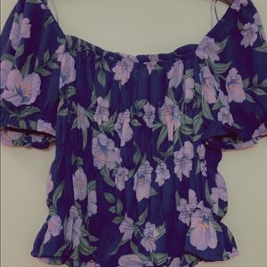 NWT-Ladies off the shoulder Top